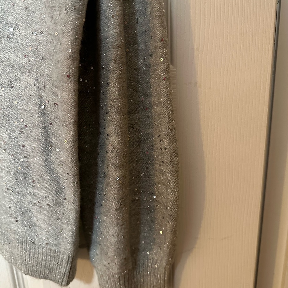 Loft Gray V-Neck Sweater With Silver Threads and Covered Silver Sequins Size M - Picture 5 of 6